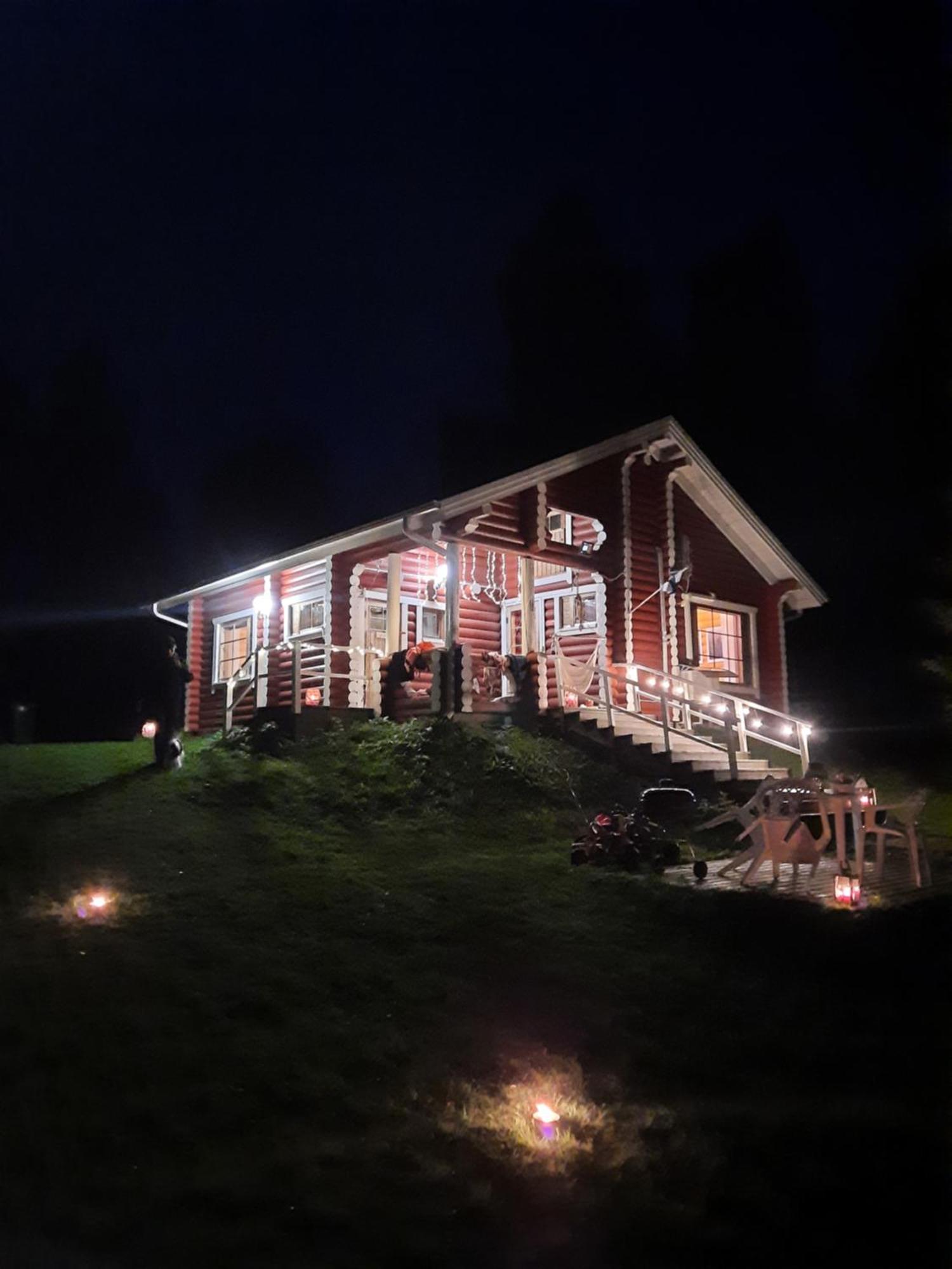 Lapin Villa Hiisi Joen Rannalla Ranua Kültér fotó